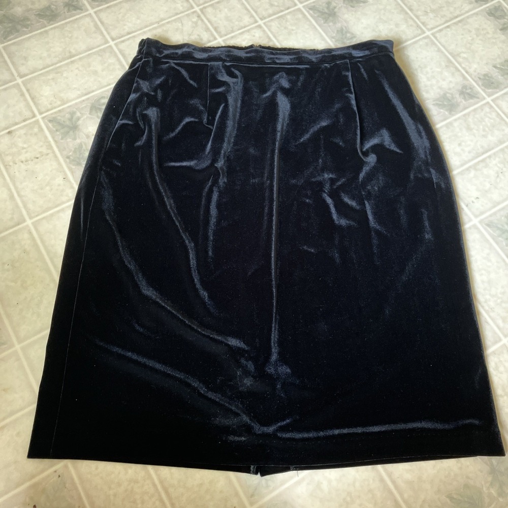 R&K Evening Skirt Size 10 Black Velvet Glam fairy Whimsigoth 90's Vintage Chic